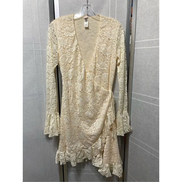 Revolve Wrap Star Dress in Walking On Eggshells Combo - Picture 4 of 13